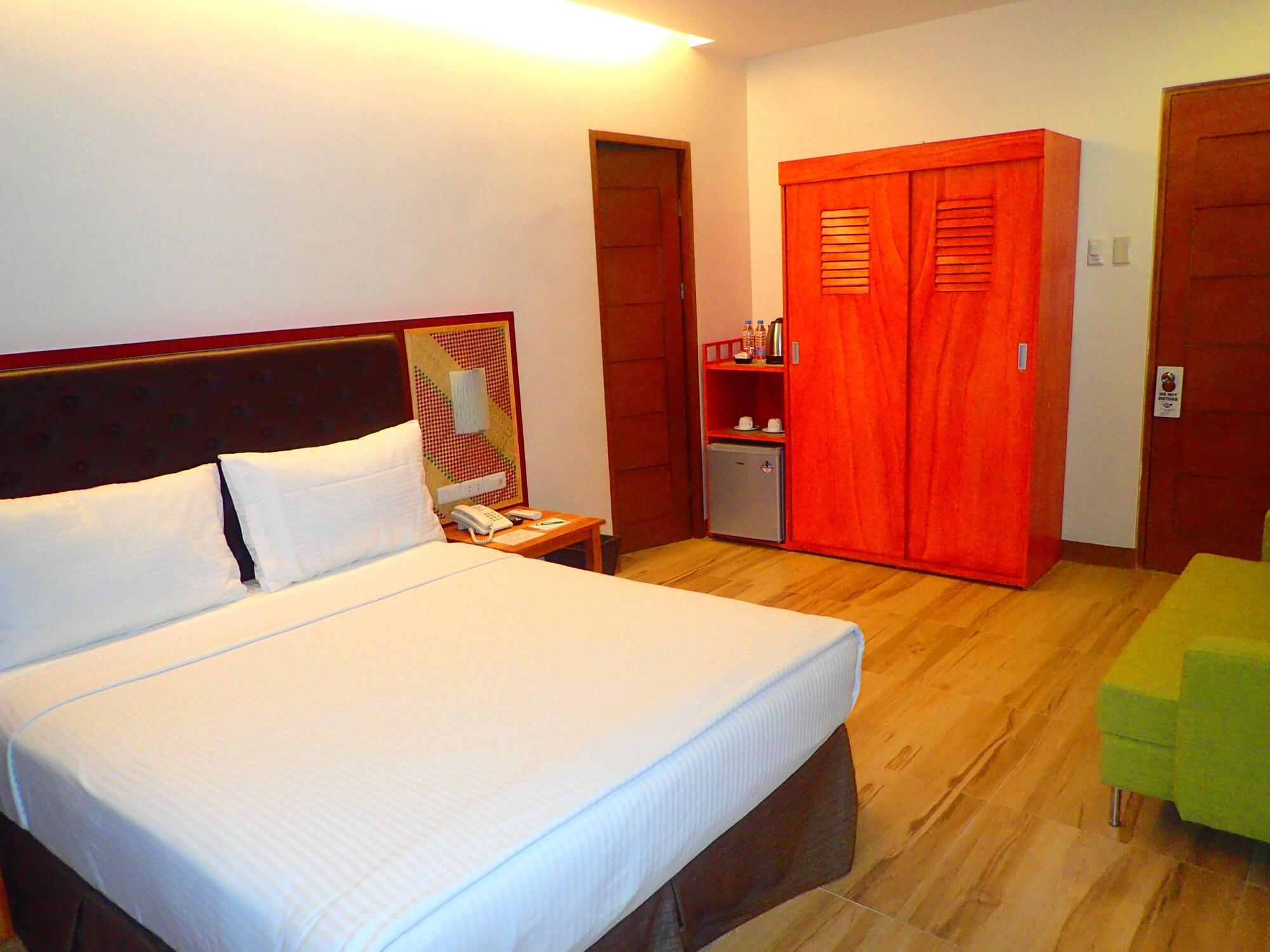 Aozora Seaside Mactan Otel Lapu-Lapu City Dış mekan fotoğraf