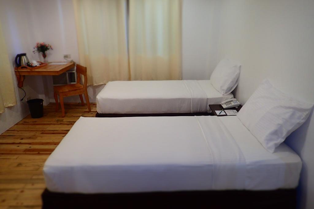 Aozora Seaside Mactan Otel Lapu-Lapu City Dış mekan fotoğraf