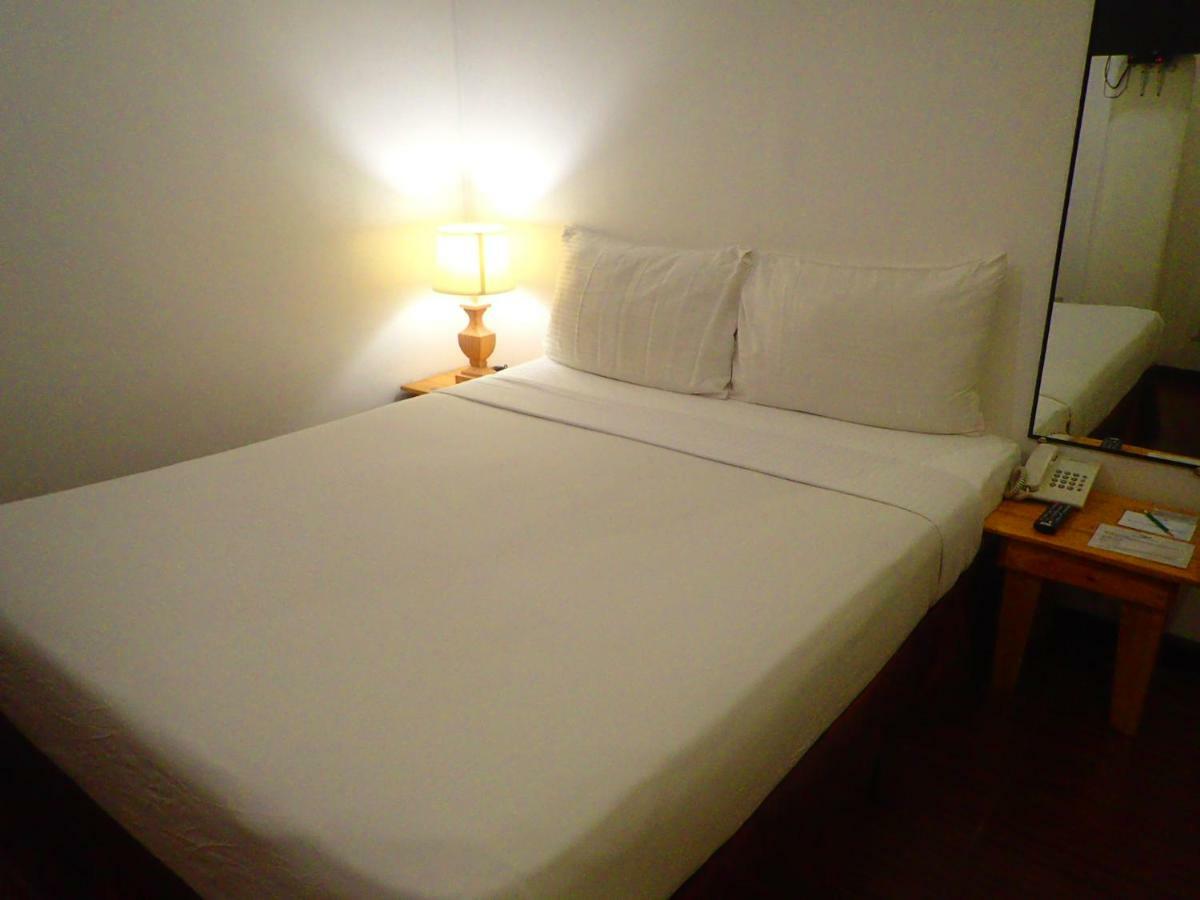 Aozora Seaside Mactan Otel Lapu-Lapu City Dış mekan fotoğraf